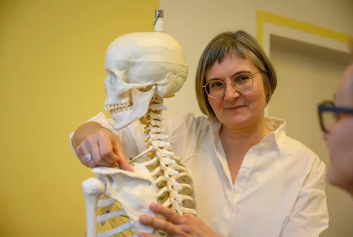 Liebscher & Bracht Bewegungstherapeutin -Gabriele Reisch