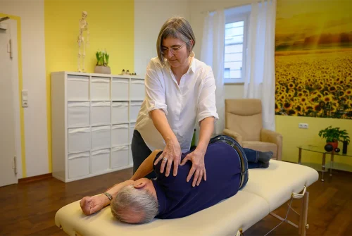 Osteopressur nach Liebscher & Bracht-Therapie Osteopressur nach Liebscher & Bracht-Therapie